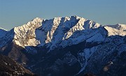 81 Doppio zoom su Cima Menna 